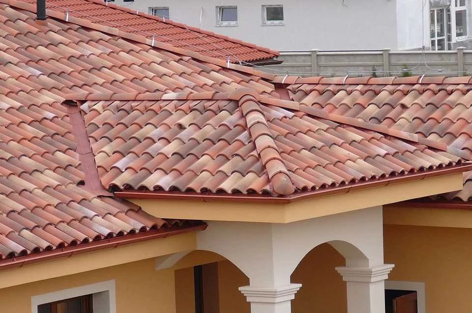 الابتكار المتقدم للمظلات والسواتر وجميع اعمال الحدادة